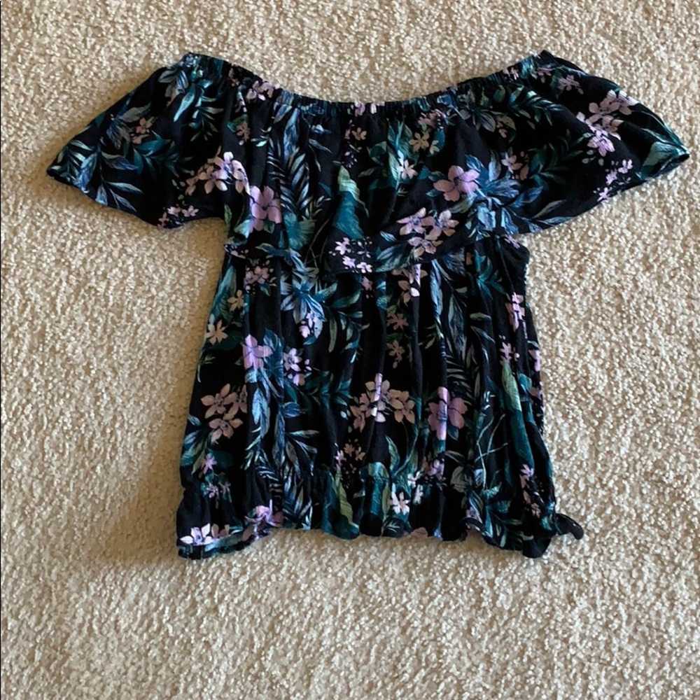 American Eagle Small Black Floral Off The Shoulder